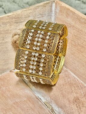 Gold Crystal Filigree Stretch Bracelet - Women Jewelry